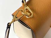 Louis Vuitton Twist MM 23 Handbag Cream M55851 - 4