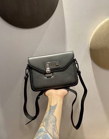 Dior Shoulder Bag 19 For Men Black Leather 