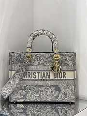 Dior Lady D'Lite Gray Toile de Jouy Reverse Embroidery M0565L 32cm - 1