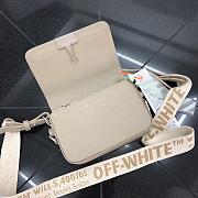 Off-White Binder Clip Bag 18 Beige 58822 - 4