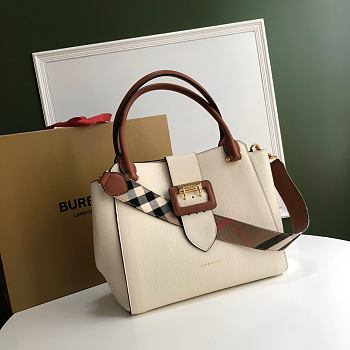 Burberry Large 30 Tote Buckle Cream Bag