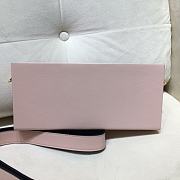 Fendi orizontal box bag 24 Pink  - 3