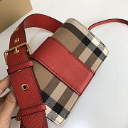 Burberry Vintage The Buckle 19.5 Red - 3