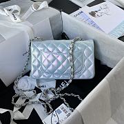 Chanel Classic Flapbag 20 Lambskin Iridescent Blue A01112 - 5