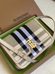 Burberry B Vintage 25.5 Shoulder Bag 8416 - 4