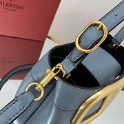 Valentino Supervee 20 Top Handle Bag Blue - 2