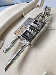 Givenchy Handbag 27 Cream Lambskin - 3
