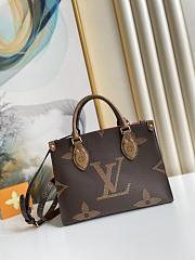 LV M45653 ONTHEGO PM Brown Reverse Monogram Leather 25cm - 5