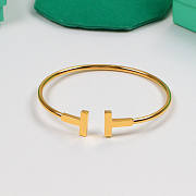Okify Tiffany T Wire Bracelet in 18k  - 5