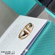 Okify Tiffany T Wire Ring in 18k Gold - 5