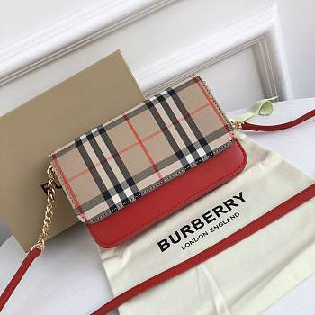 Burberry Vintage Red 19 Chain Bag 8883