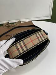Burberry Vintage 18 Shoulder Bag 8886 - 6