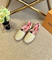 Louis Vuitton Yellow Sandals 8928 - 6