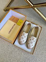 Louis Vuitton Shoes Gold 8931 - 2