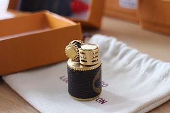 Louis Vuitton Lighter Monogram 8938