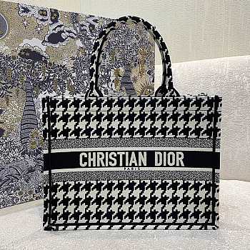 Dior Book Tote Medium 36 Black and White Houndstooth 9008