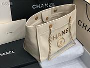 Chanel Shopping 40 White Leather 66941 - 4