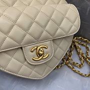 Chanel Nicolas Ghesquière Heart Shape Cream - 4