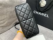 Chanel Medium 22.5 Crossbody Black Leather - 3
