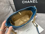 Chanel Medium 22.5 Crossbody Mallard Green Leather - 2