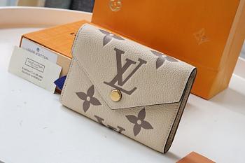 Louis Vuitton VICTORINR Wallet Biocolor Monogram Empreinte Beige
