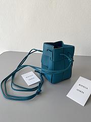 Bottega Veneta Cassette Intrecciato 19 Dark Blue bucket - 1