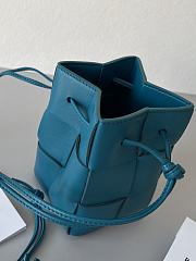 Bottega Veneta Cassette Intrecciato 19 Dark Blue bucket - 6