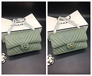 Chanel Flap Bag Green Cheveron 25 Gold/Silver Hardware  - 1