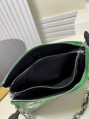 Louis Vuitton Coussin PM 26 Green Shiny 9358 - 4