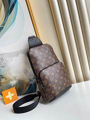 Louis Vuitton AVENUE SLING 31 Men's Bag 6833 - 4