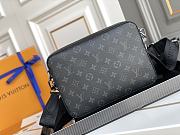 Louis Vuitton Trio 25 Monogram Crossbody - 3