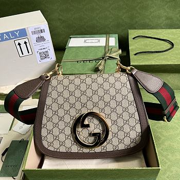 Gucci GG Supreme Shoulder Bag 699210