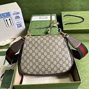 Gucci GG Supreme Shoulder Bag 699210 - 4