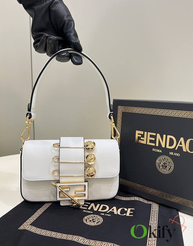 Fendace Small Bag 20 White Lambskin 1992 - 1