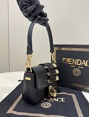 Fendace Small Bag 20 Black Lambskin 1990 - 3