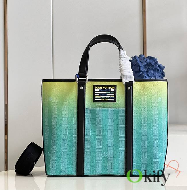 LV 37 Gradient Green Damier Stripes coated canvas - 1