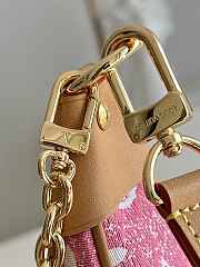 Louis Vuitton Loop 24 Pink Monogram 3348 - 3