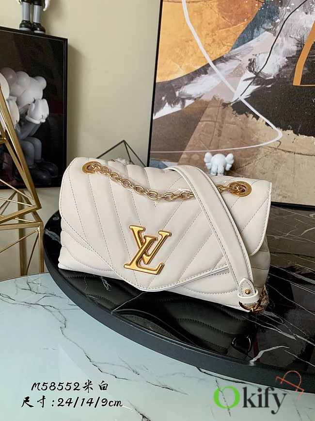 Louis Vuitton New Wave Chain Bag 24 Creame M58552  - 1