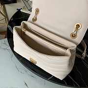 Louis Vuitton New Wave Chain Bag 24 Creame M58552  - 6