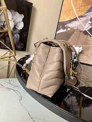 Louis Vuitton New Wave Chain Bag 24 Taupe M58552 - 5