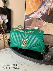 Louis Vuitton New Wave Chain Bag 24 Green M58552 - 1
