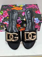 D&G Slide 9856 - 6