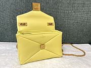 Valentino One Stud Nappa Bag With Chain 19 Yellow - 3