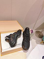 Louis Vuitton Archlight Sneaker 10040 - 2