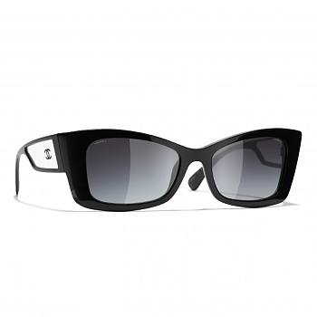 Chanel rectangle sunglasses Black frame