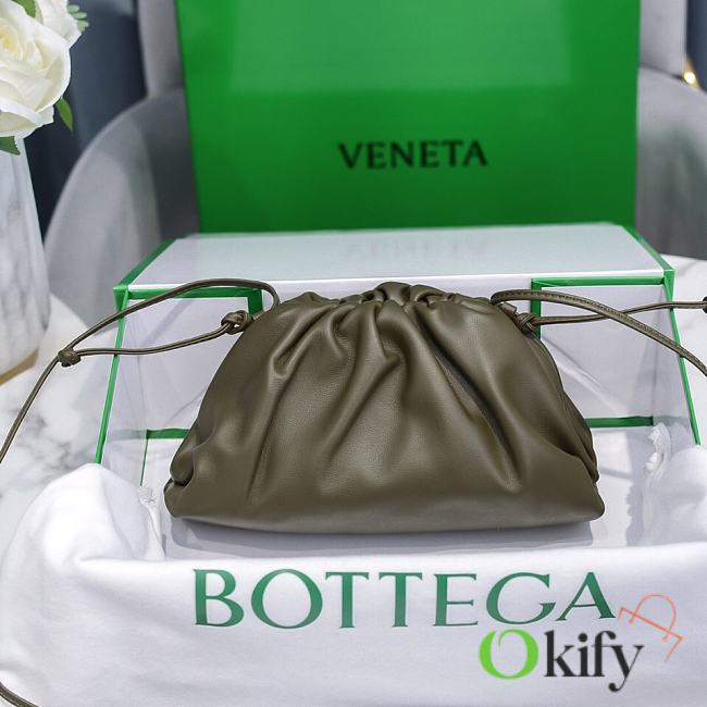 Botega Veneta Mini Pouch 22 Green Olive Leather 10178 - 1
