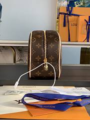 LV Toiletry 25 Bag Monogram Canvas - 3