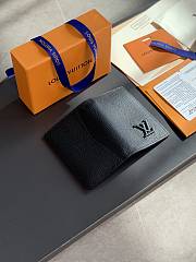 LV Pocket Organizer 11 Black Taurillon Leather - 2
