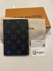 Louis Vuitton Passport Cover Monogram 10337 - 4