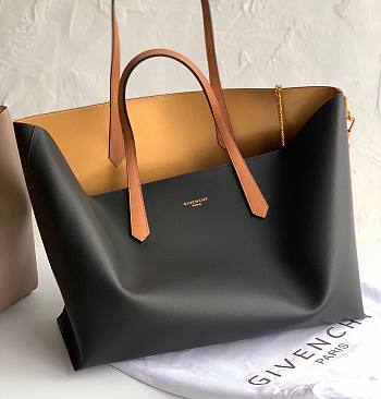 Givenchy Shopping Bag 35 Black Leather